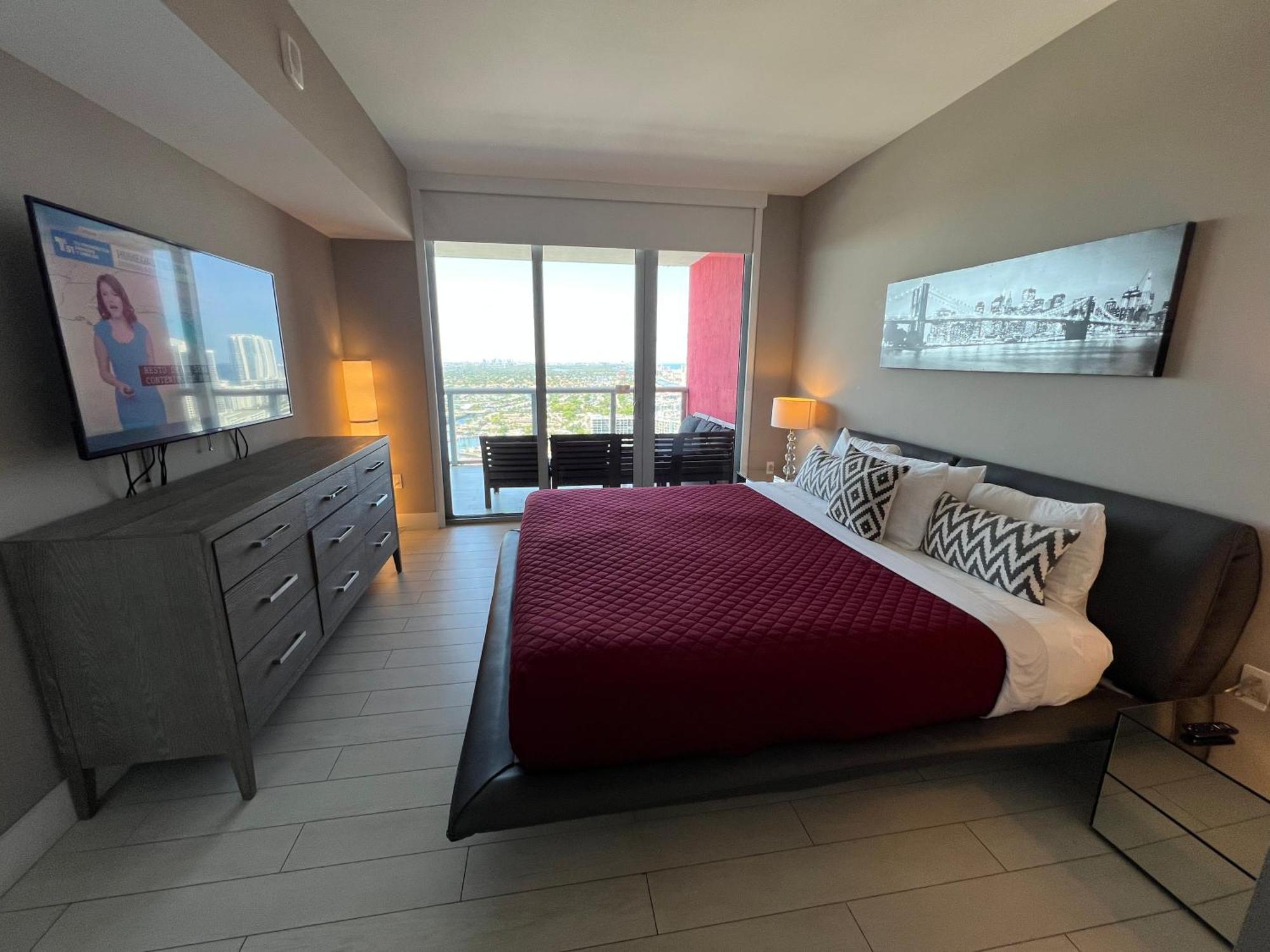 Mvr Apartments At Beachwalk Resort Hallandale Beach Exterior foto